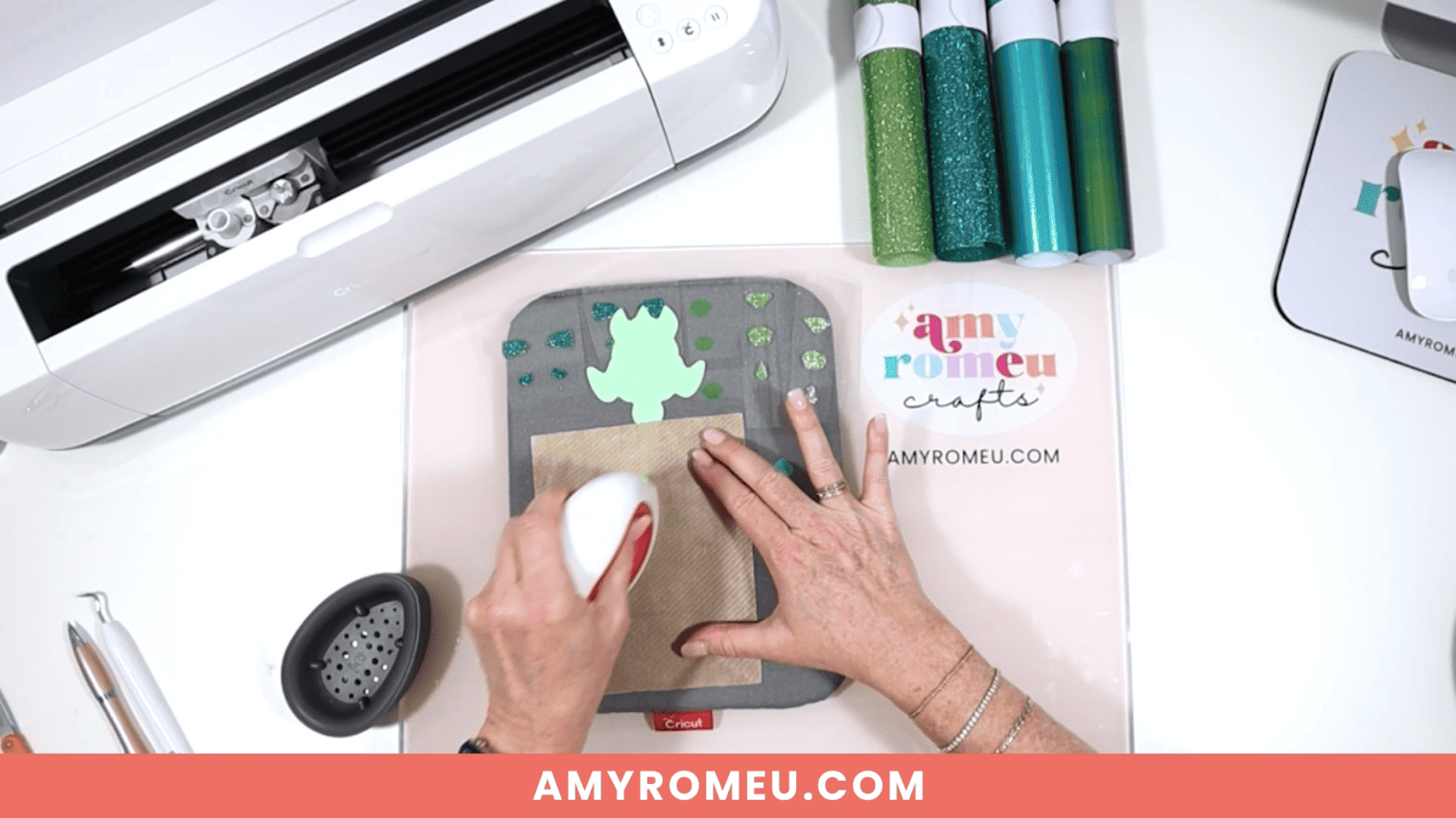 Make a Turtle Faux Leather Keychain with a Cricut - Amy Romeu