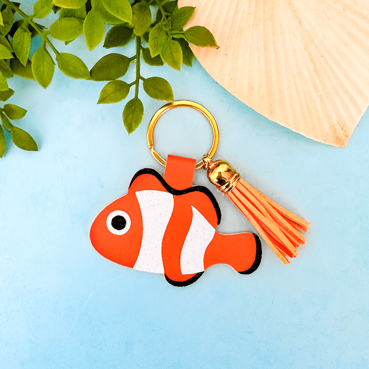 Make a Clownfish Faux Leather Keychain with a Cricut