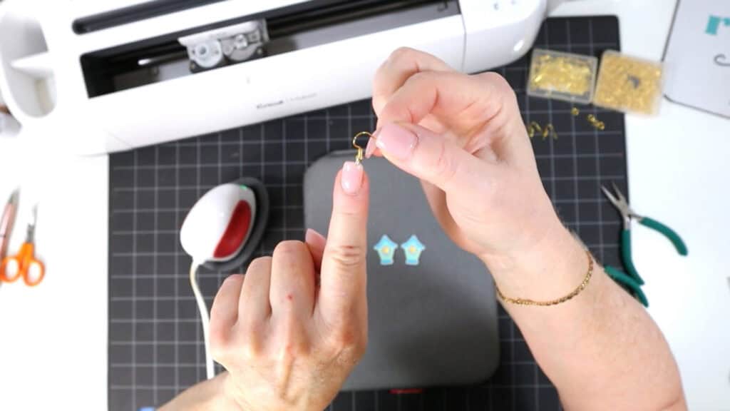 DIY Cricut Faux Leather Bird's Nest & Bird House Earrings Tutorial
