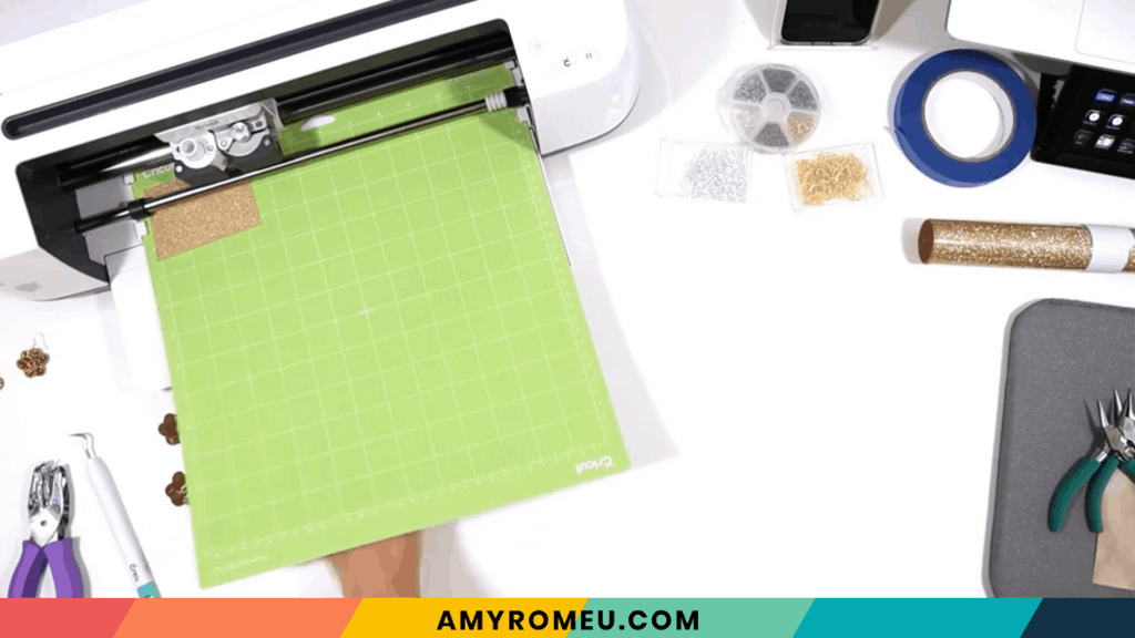 cutting vinyl mat using Cricut Maker