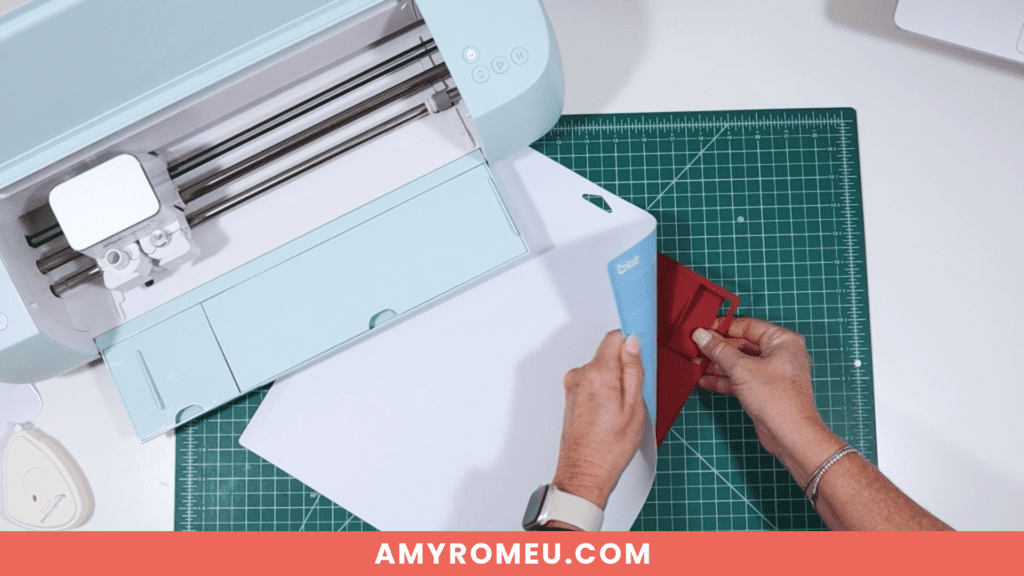 removing cardstock from Cricut cutting mat