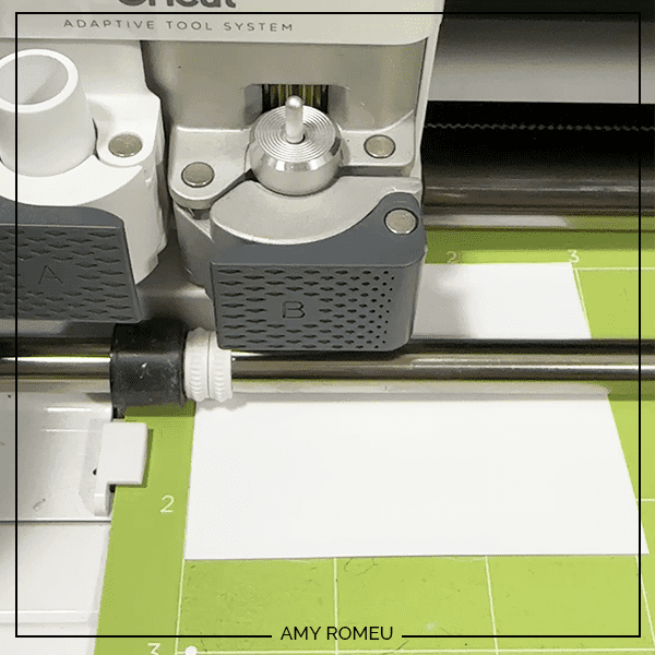 cutting white vinyl with a Cricut