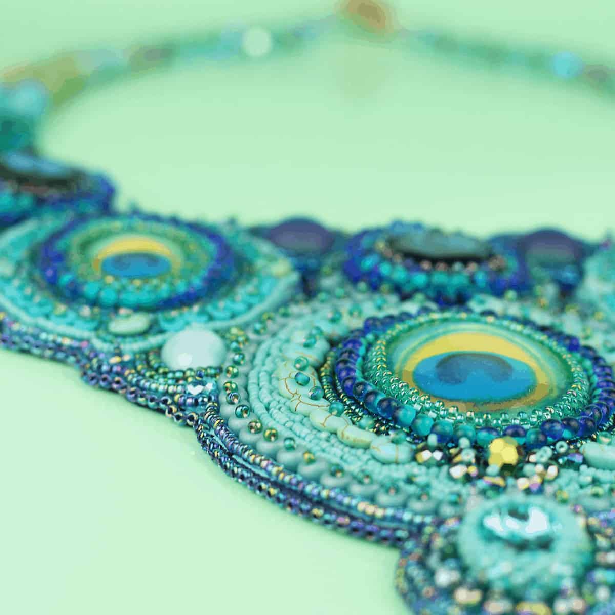 5 Foolproof Ways To Choose Beading Color Combinations Amy Romeu