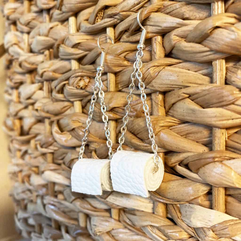 pulling paper earrings